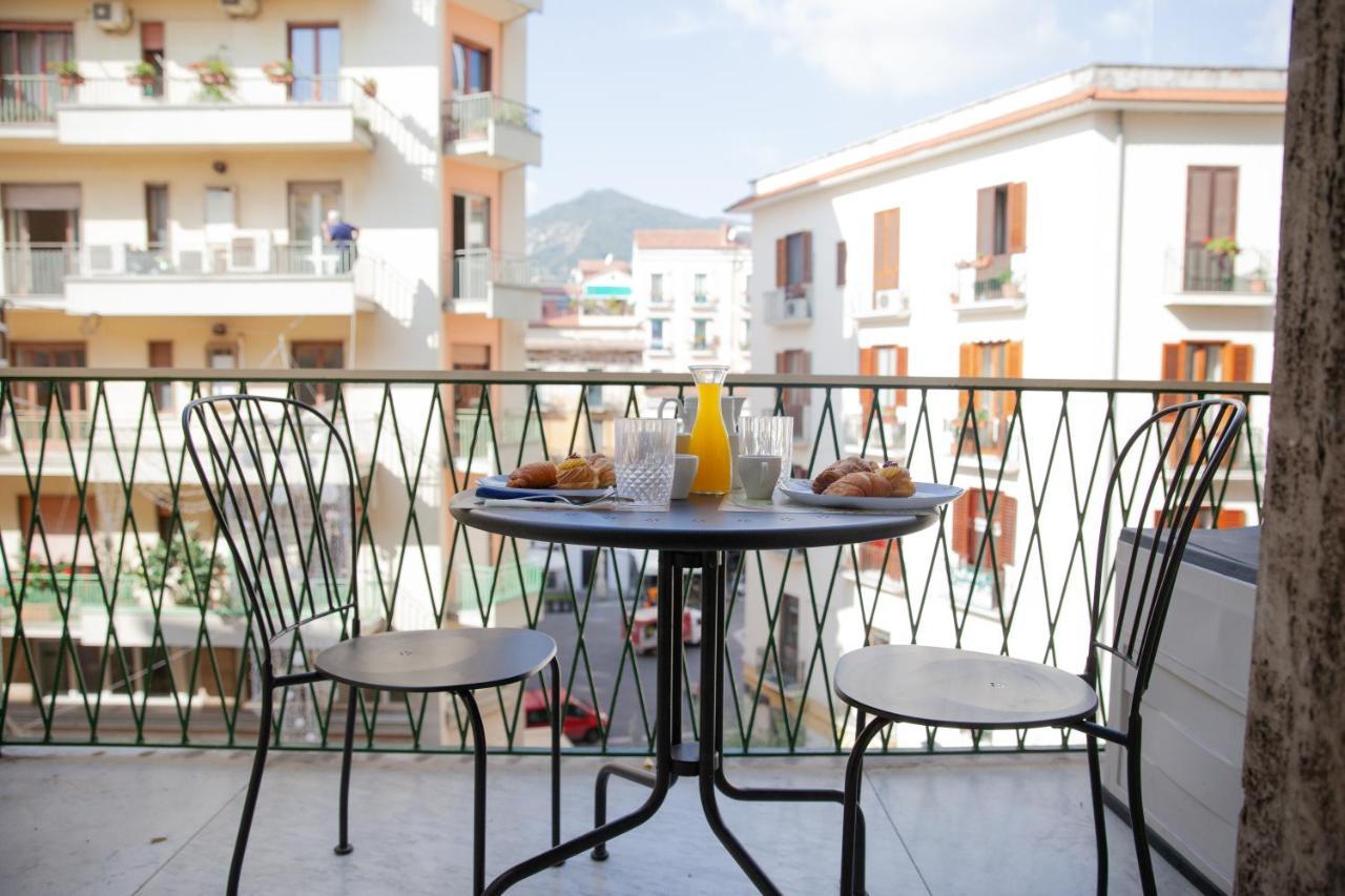 Velia34 Bed & Breakfast Salerno Exterior photo